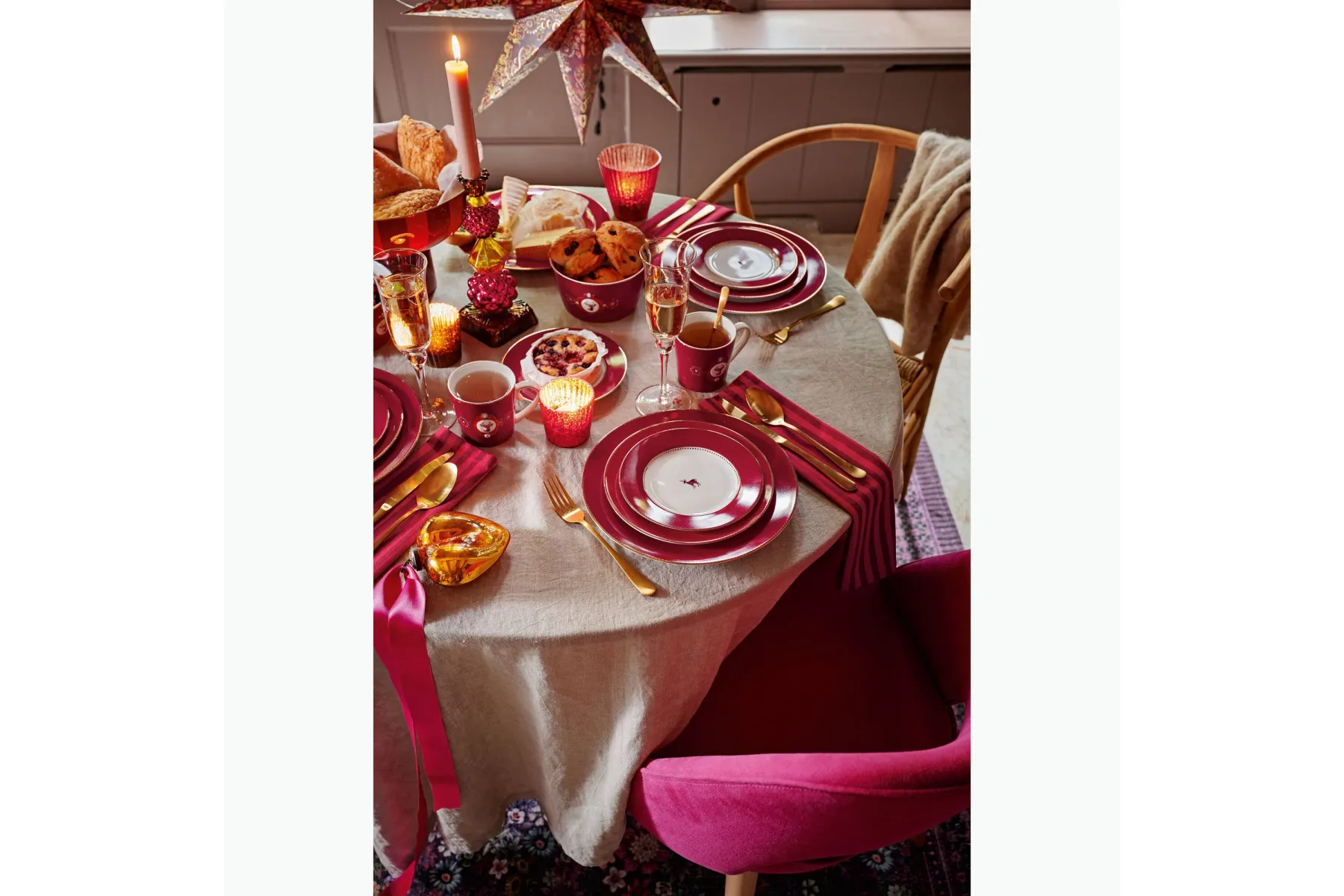 Kırmızı Porselen Yemek Tabağı 26,5 Cm Love Birds Collection by Pip StudioOo